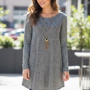 Pinc Grey & Black Tunic top or mini dress size Medium with attached Necklace